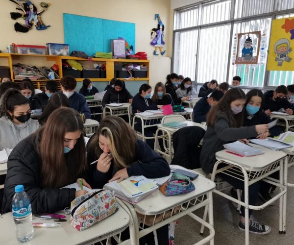 3. AL LADO DEL NIVEL SECUNDARIO